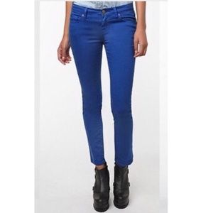 URBAN OUTFITTERS BDG Cigarette Mid Rise Jeans 25